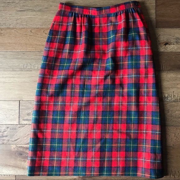 Pendleton Dresses & Skirts - PENDLETON Vintage Red plaid wool skirt size 6 8